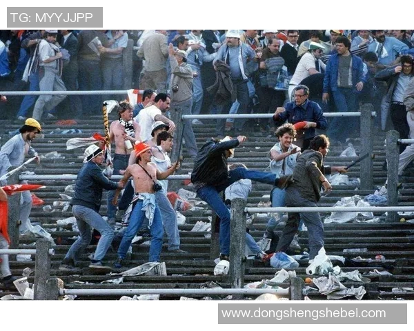 杭州足球队防反战术解析及其在比赛中的应用与成效分析 杭州足球队防反战术解析及其在比赛中的应用与成效分析